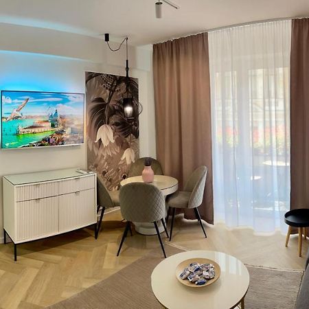 Jeny Boutique Apartment Targu Mures Ngoại thất bức ảnh